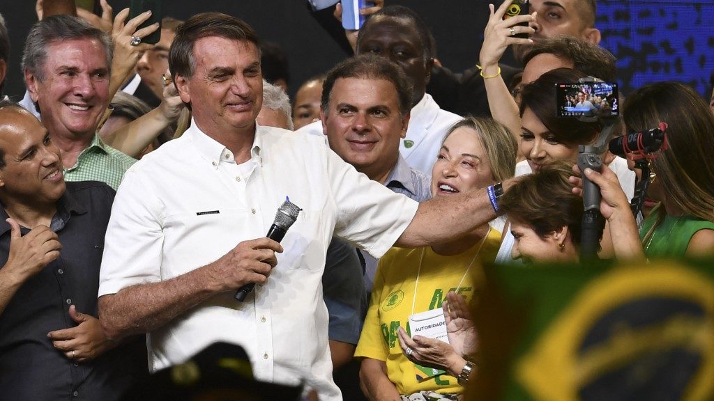 Jair Bolsonaro temporarily moves to the United States