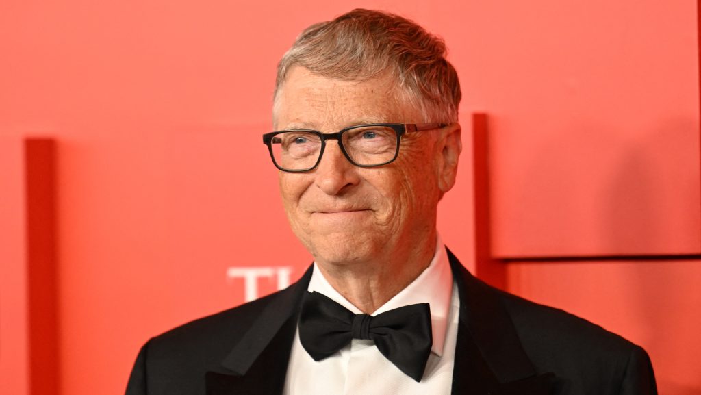 Kiderült, milyen telefont használ Bill Gates