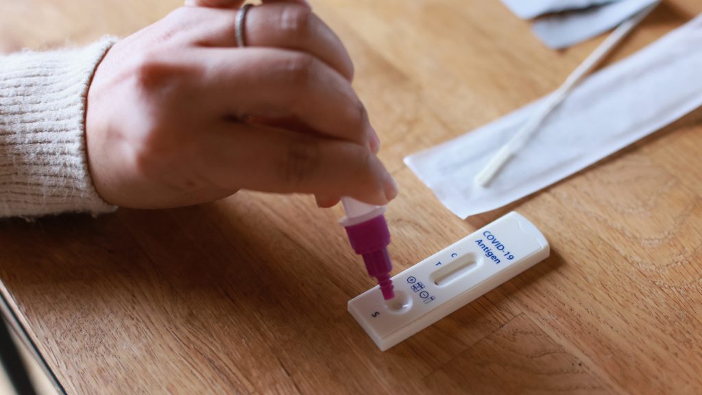 A Covid-járvány továbbra is nemzetközi vészhelyzet a WHO szerint