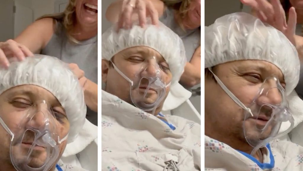 „Csodás fürdőnap lett a mából” – Jeremy Renner videót posztolt arról, ahogy családja a haját mossa