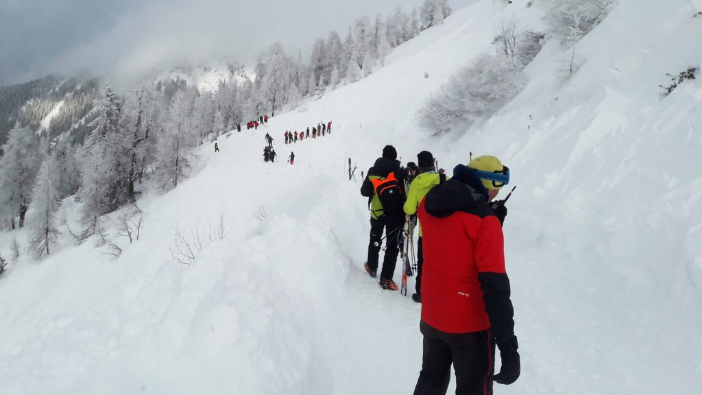 Ten skiers have been swept away by an avalanche that descended from the mountains in Austria