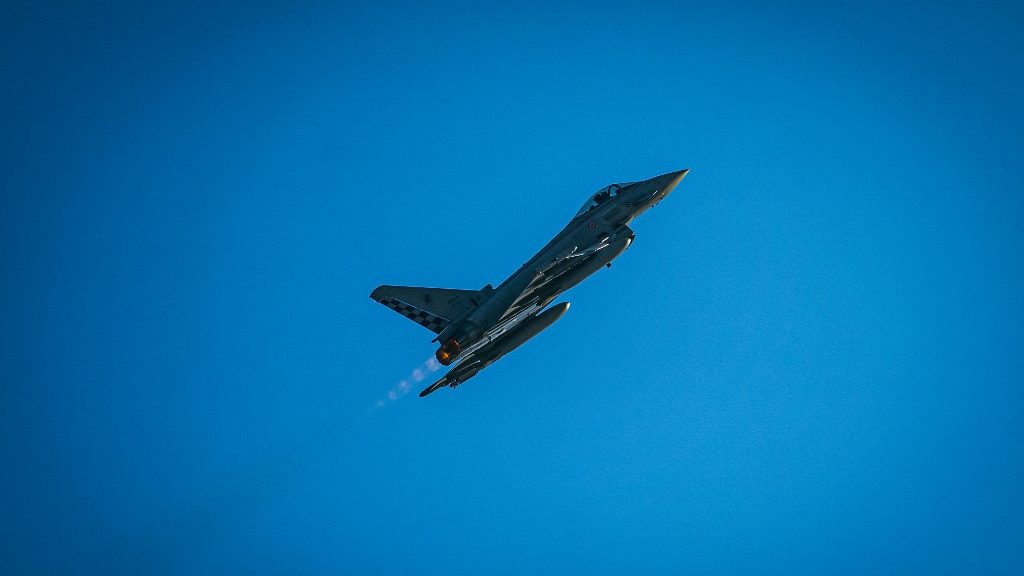 Ismeretlen légieszköz miatt riasztották a román légierő vadászgépeit