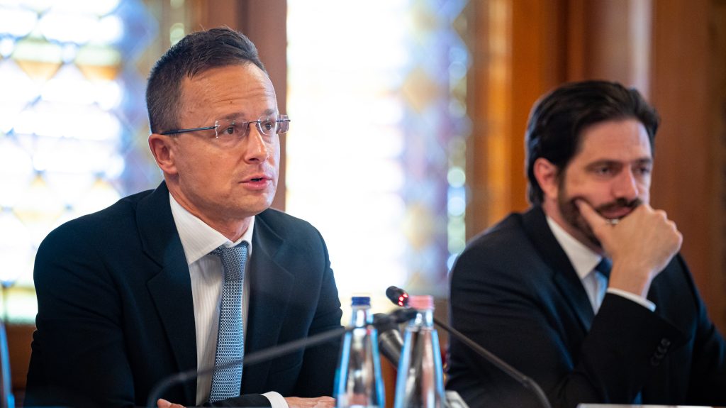 Szijjártó Péter elmondta, mikor indulhat a magyar delegáció Svédországba