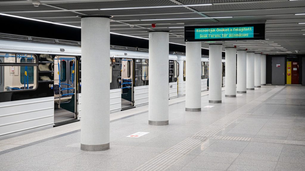 Metrófelújítás: 37 orosz szerelvényből 9 nem üzemképes