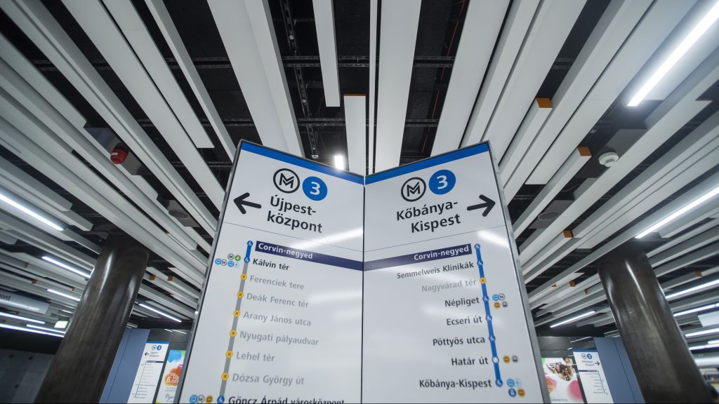 Márciusban átadják a Nyugati és az Arany János utca metróállomást