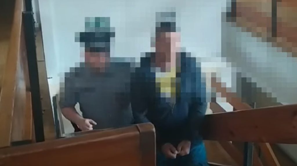 Óvodából ment haza a gyermekeivel egy debreceni anya, amikor rátámadt az exe és szétszurkálta