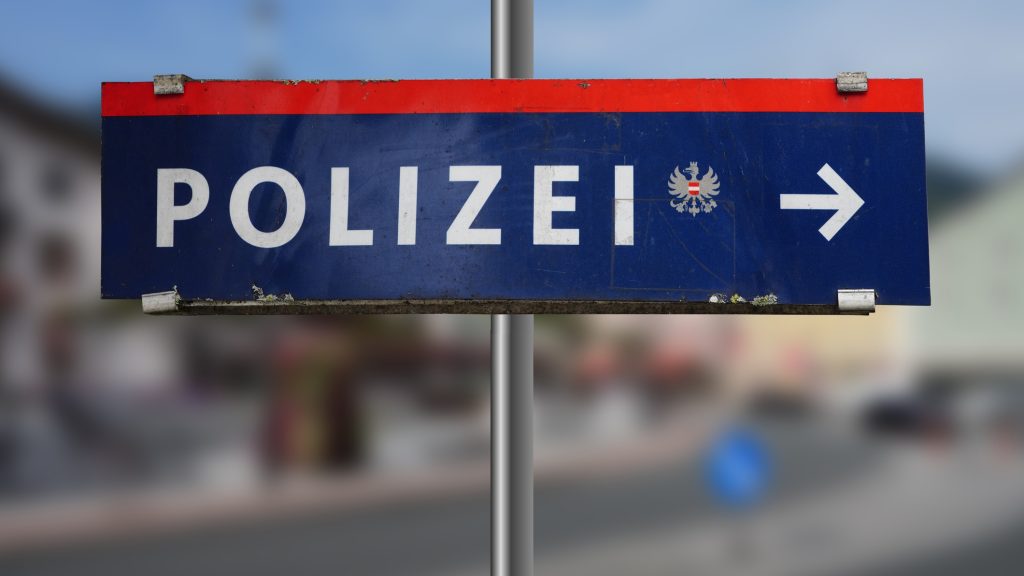 Agyonlőtte kollégáját egy osztrák rendőr