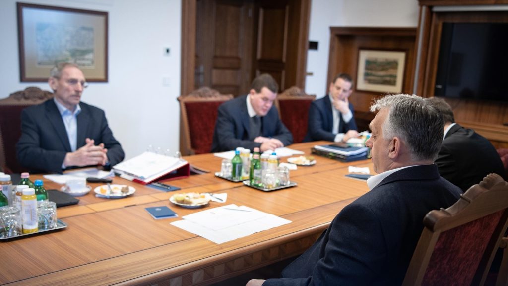 Szokatlan időpontban, szombat délután hívott össze kormánykabinet-ülést Orbán Viktor