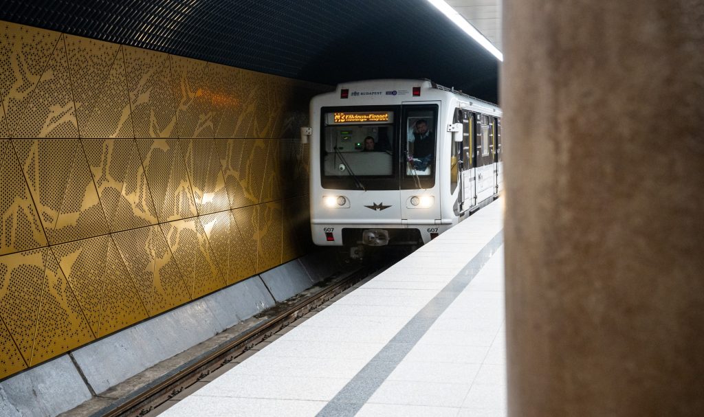 Jönnek az utolsó füstpróbák az M3-as metróvonalon