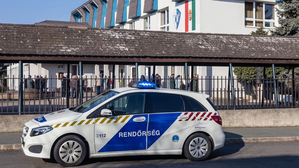 Bombariadó van nyolc zalaegerszegi középiskolában