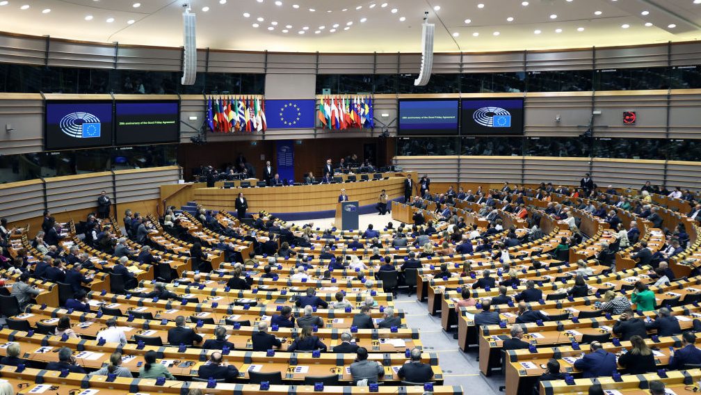 Delegációt küld Magyarországra az Európai Parlament a helyreállítási pénzek miatt
