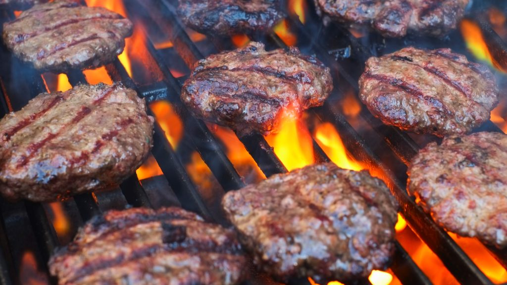36 húspogácsa van a legnagyobb brit hamburgerben