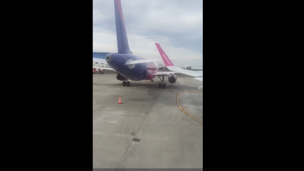 Összekoccant két Wizz Air repülő egy romániai reptéren