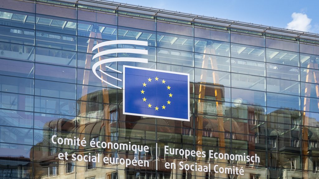 Felét sem teljesítette a kormány az uniós jogállamisági feltételeknek