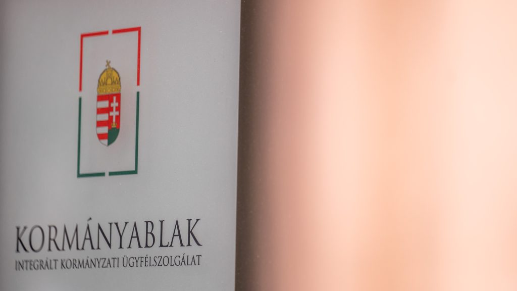 Téli és nyári szünet jöhet az államigazgatásban