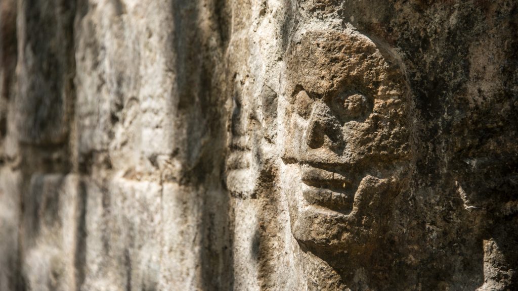 Emberáldozatokat találtak egy ősi templomnál