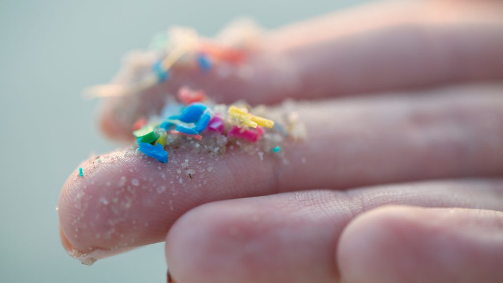 Az agyunkba is eljuthatnak a mikroműanyagok