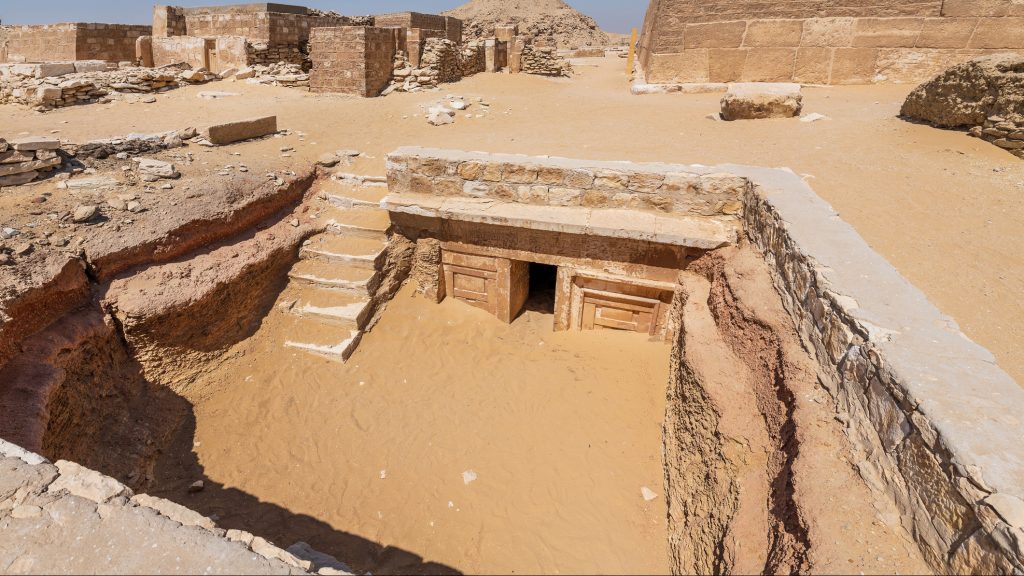 Pompás, ősi sírt találtak Egyiptomban