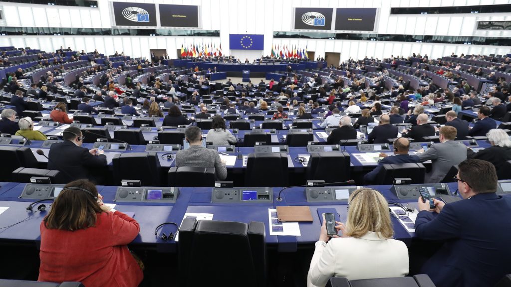 Panasztörvény, státusztörvény: EP frakcióvezetők kérik, ne fizessen az unió Magyarországnak