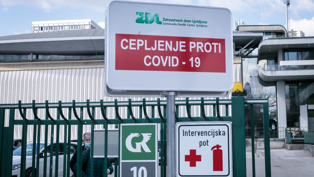 Visszatéríthetik a Covid-járvány idején kiszabott bírságokat Szlovéniában