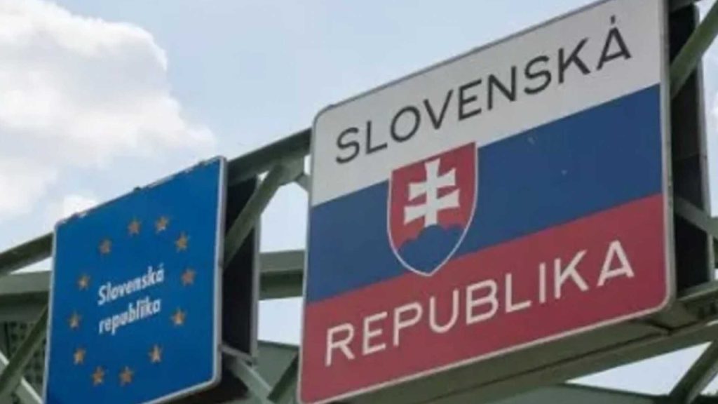 Szlovákia határellenőrzést vezetett be, csak néhány helyen lehet átlépni