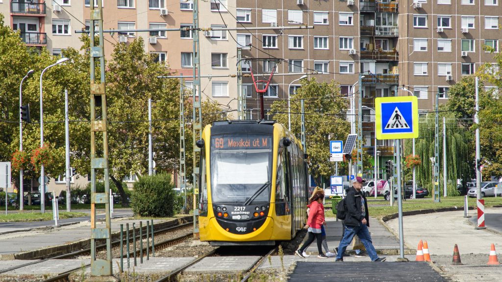 Elmondta a 82 éves újpalotai nőt bűnügyi felügyelet alatt kizsebelő férfi, másokat is kifosztott