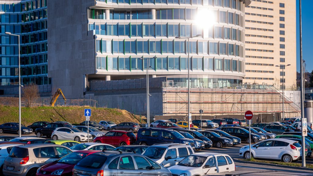 Jelképes összegért lehet majd használni a kelenföldi P+R parkolókat