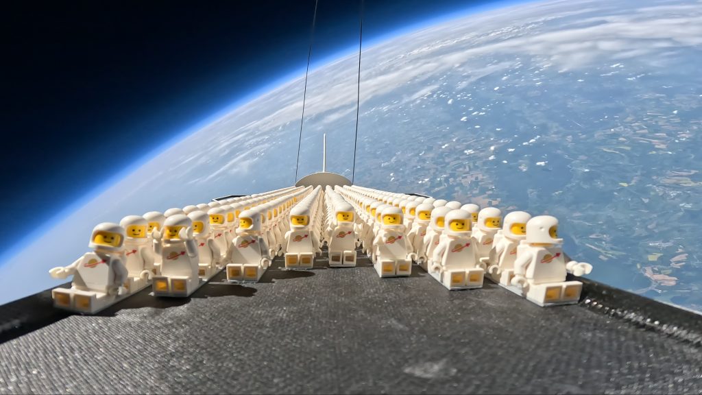 Ezer Lego-minifigurát küldtek az űrbe