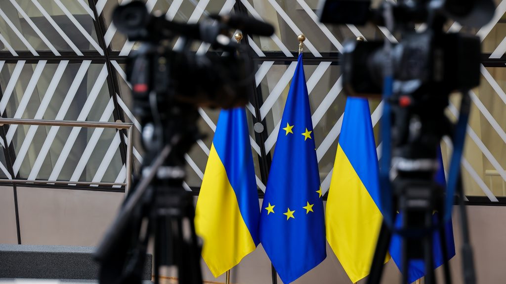 Ukrán elnöki hivatal: Nincs elég katonai felszerelés az ellentámadáshoz