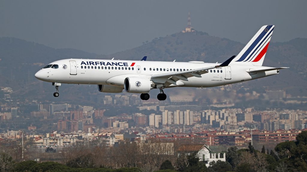 Betiltották a rövid távú repülést Franciaországban