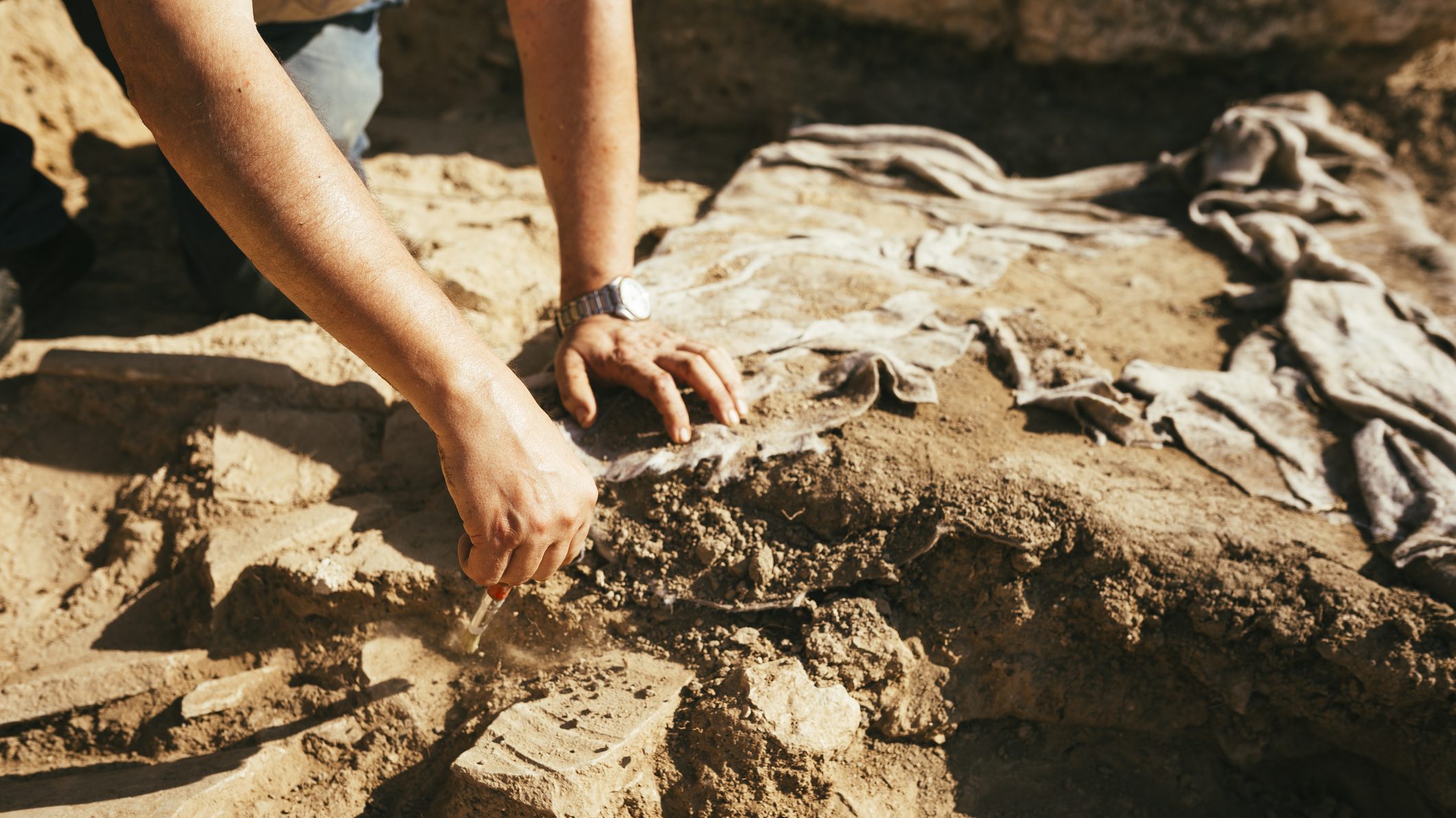153 ezer éves emberi lábnyomokat találtak
