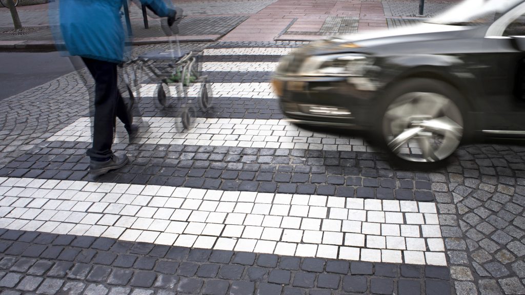 Beismerte tettét a buszról leszálló nőket zebrán elgázoló sofőr, egyik áldozata meghalt