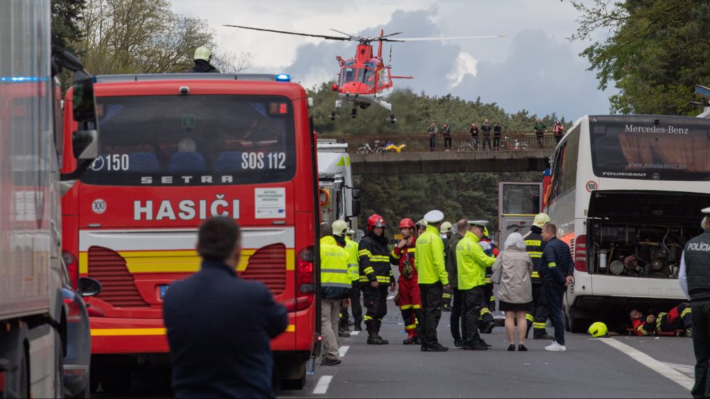 RTL: Ugyanannak a cégnek a buszai baleseteztek Szlovákiában és Budapesten