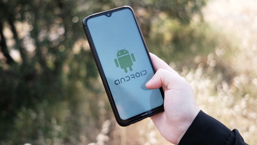 Fontos új értesítést kapnak az androidos mobilok
