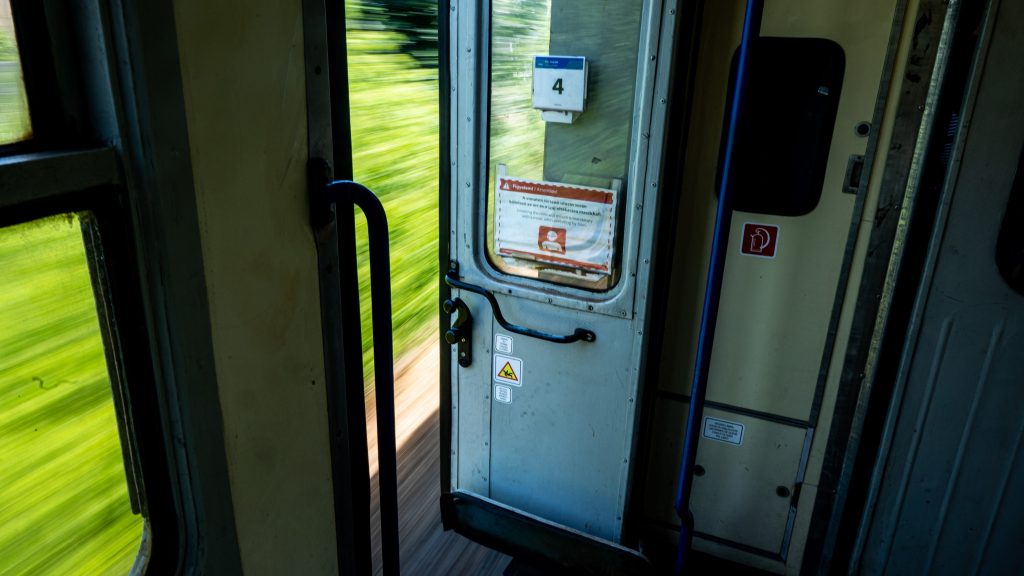 Jelentős késésekkel érkeznek a nemzetközi vonatok Szlovákia felől