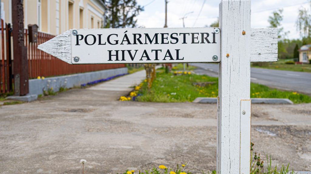 Közszolgálati ellenőrzést rendelt el az önkormányzatoknál a kormány