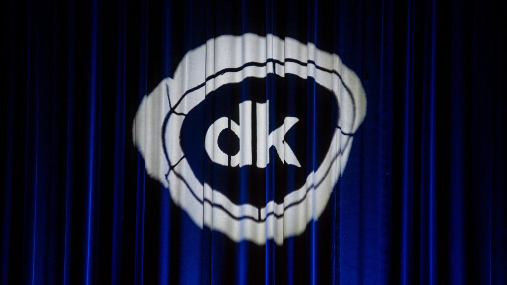 DK: a vízummentesség korlátozása a letelepedési kötvénybiznisz és a határon túli szavazatvásárlás következménye