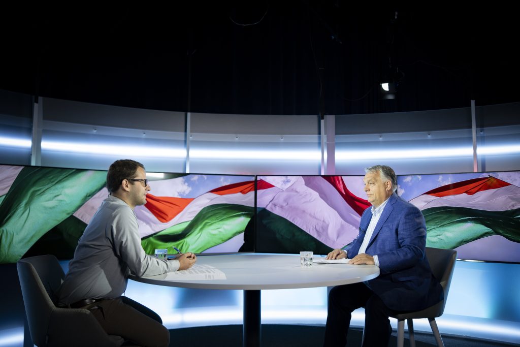 Orbán: Üstökön ragadtuk az inflációt, egy radikálisabb megoldást választottunk