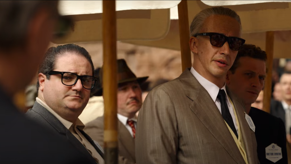 Alig ismerünk rá Adam Driverre a Ferrari-film előzetesében