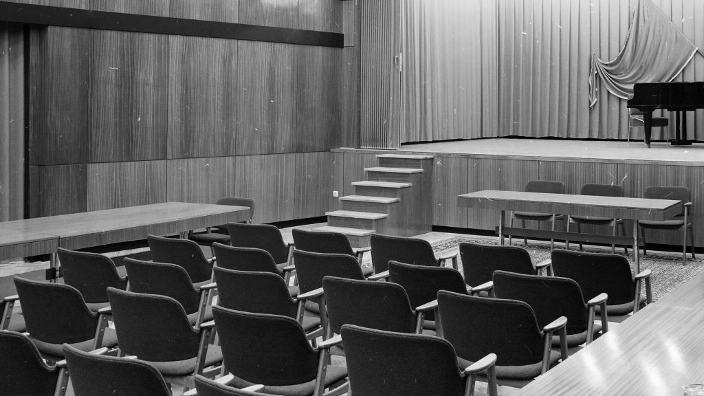 Agyonverték vagy lelőtték a párttitkárt?