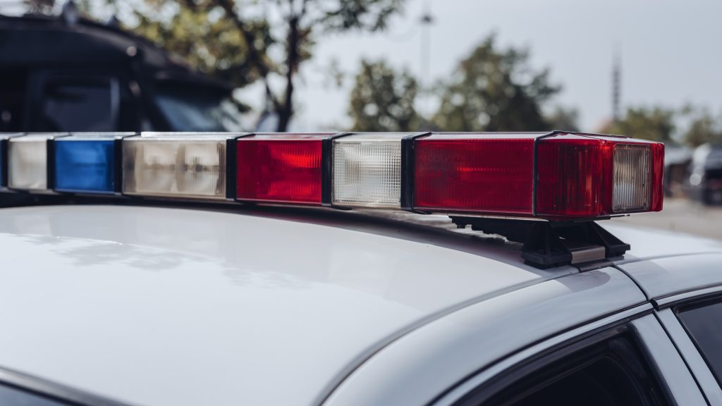 Felborult egy kisbusz az M6-os autópályán, hatan megsérültek