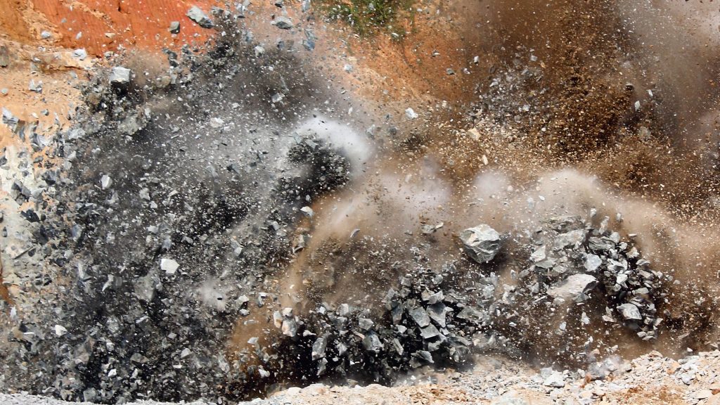 Egy nap alatt kétszer robbantottak egy világörökségi területen működő bányában, 5 milliós bírság járt érte