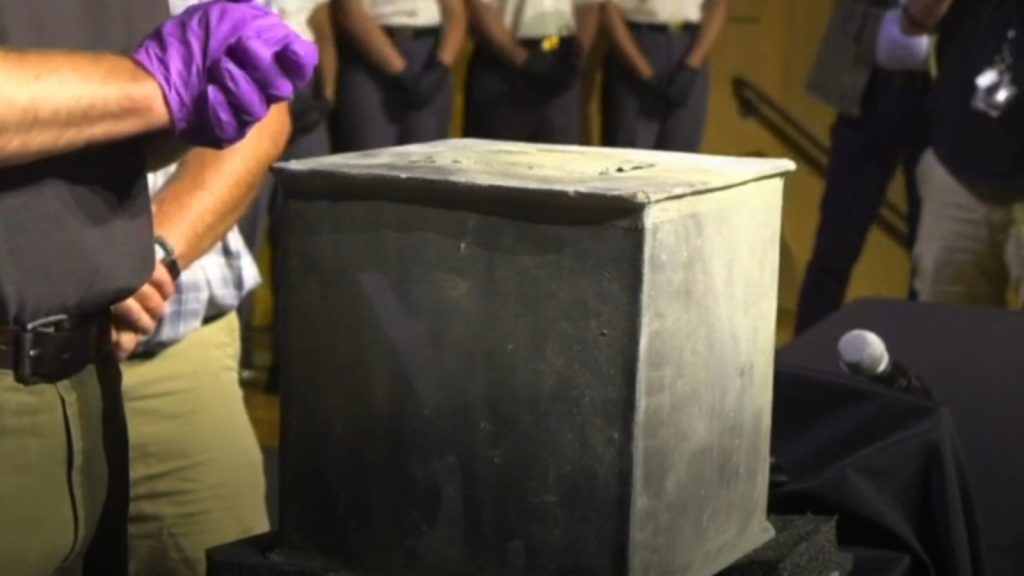 Mégsem volt teljesen üres a West Point rejtélyes időkapszulája