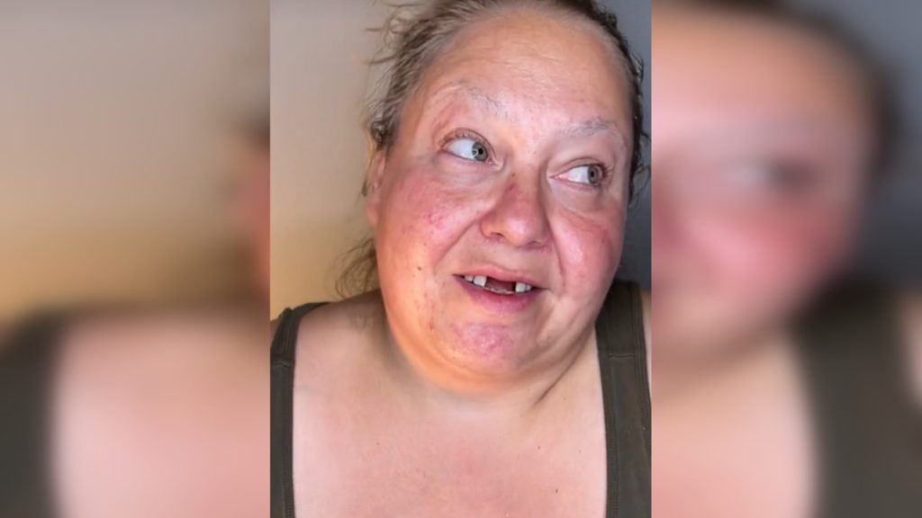 Elképesztő átalakulása után Mariah Carey-hez hasonlítják a foghíjas sminkest