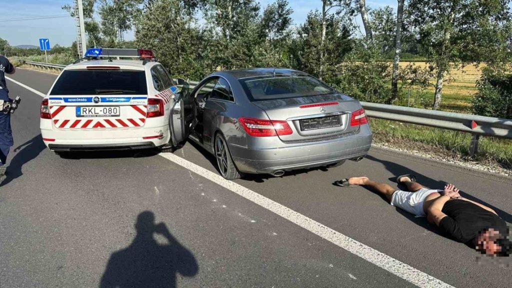 Két kisgyermeke van az M2-es ámokfutónak, családja szerint a rendőrök veszélyeztették a férfi életét