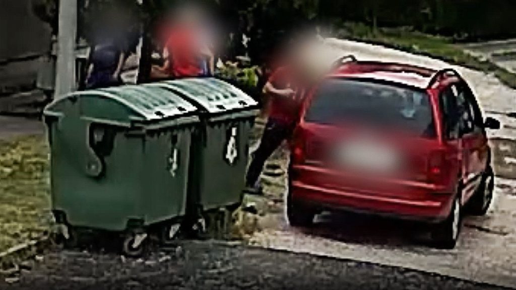 Videó: Ököllel esett a barátnője volt férjének egy férfi, amikor el akarta vinni a saját kisgyermekét