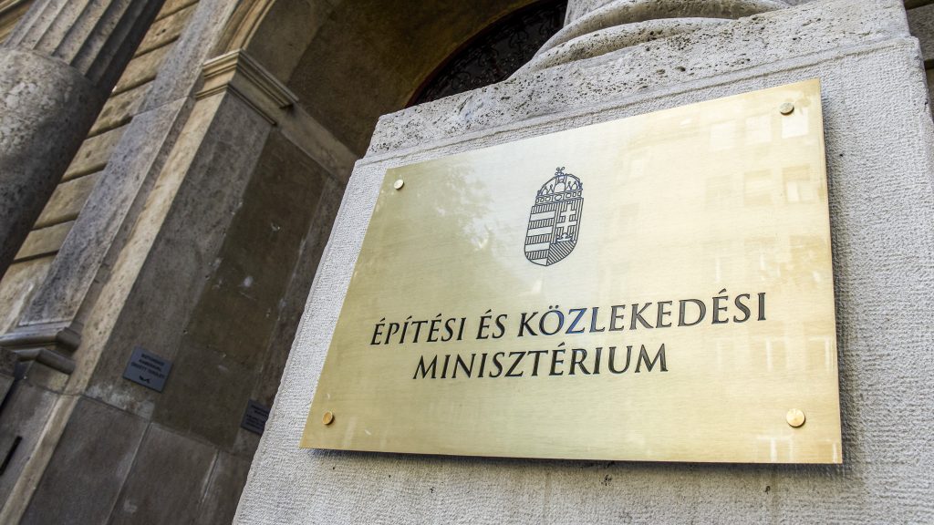 Lázár-minisztérium: Vitézy Dávid most is hazudik