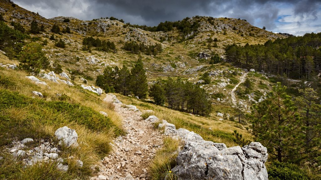 Papucsban túrázó magyar turistát kellett kimentenie a horvát hegyimentőknek