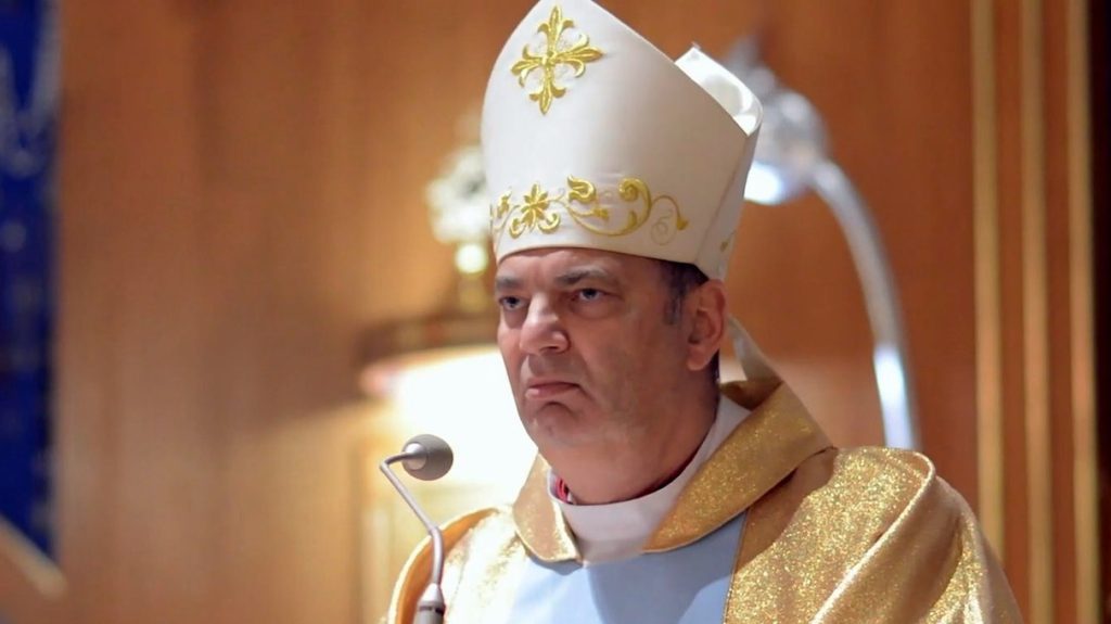 Egy lengyel pap orgiáján lesérült az egyik résztvevő, de a házgazda nem engedte be a mentőket