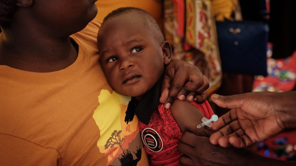 Megkapta a WHO engedélyét az új, malária elleni vakcina